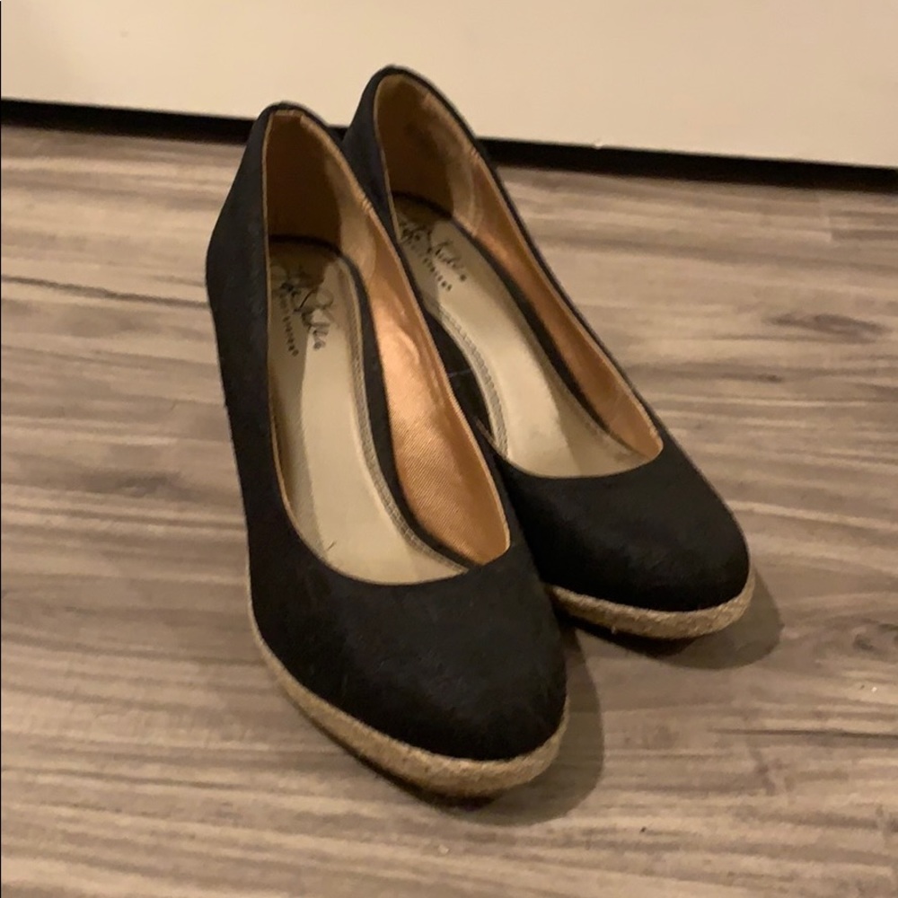 Gently used black wedges